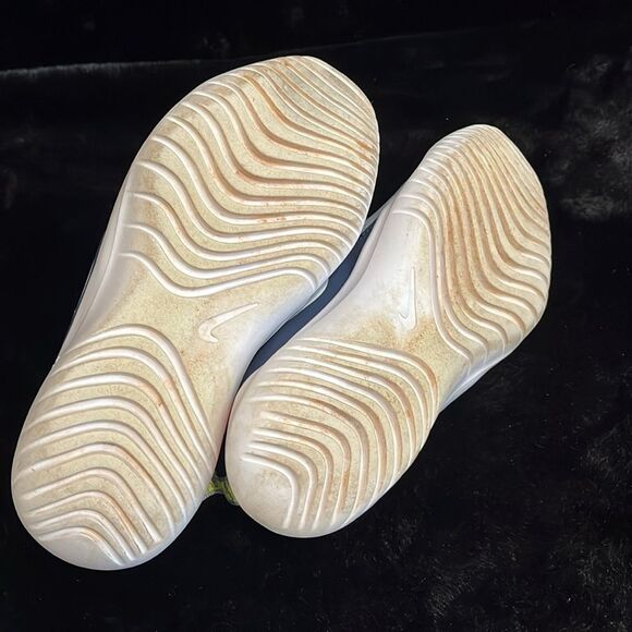 Youth Nike Flex Runners - Picture 8 of 9